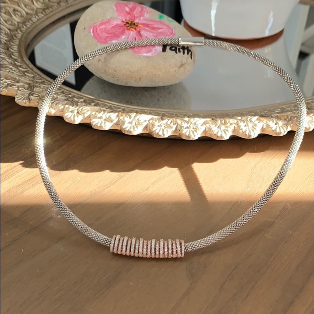 Links of London choker necklace